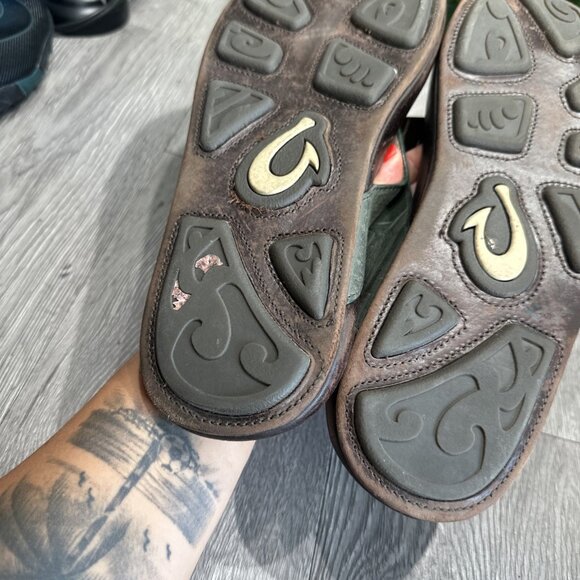 OLUKAI  Kohana Kai Flip Flop Sandals Etched Leather Sea Turtle Men’ Sz 11 EU 44 main image 8